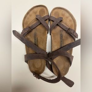 Birkenstock Yara Sandal-dark brown